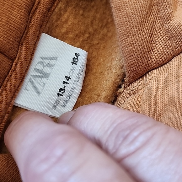Zara hoodie sweatshirt‎ size 13/14 Jr's color is a burn orange - Picture 3 of 7